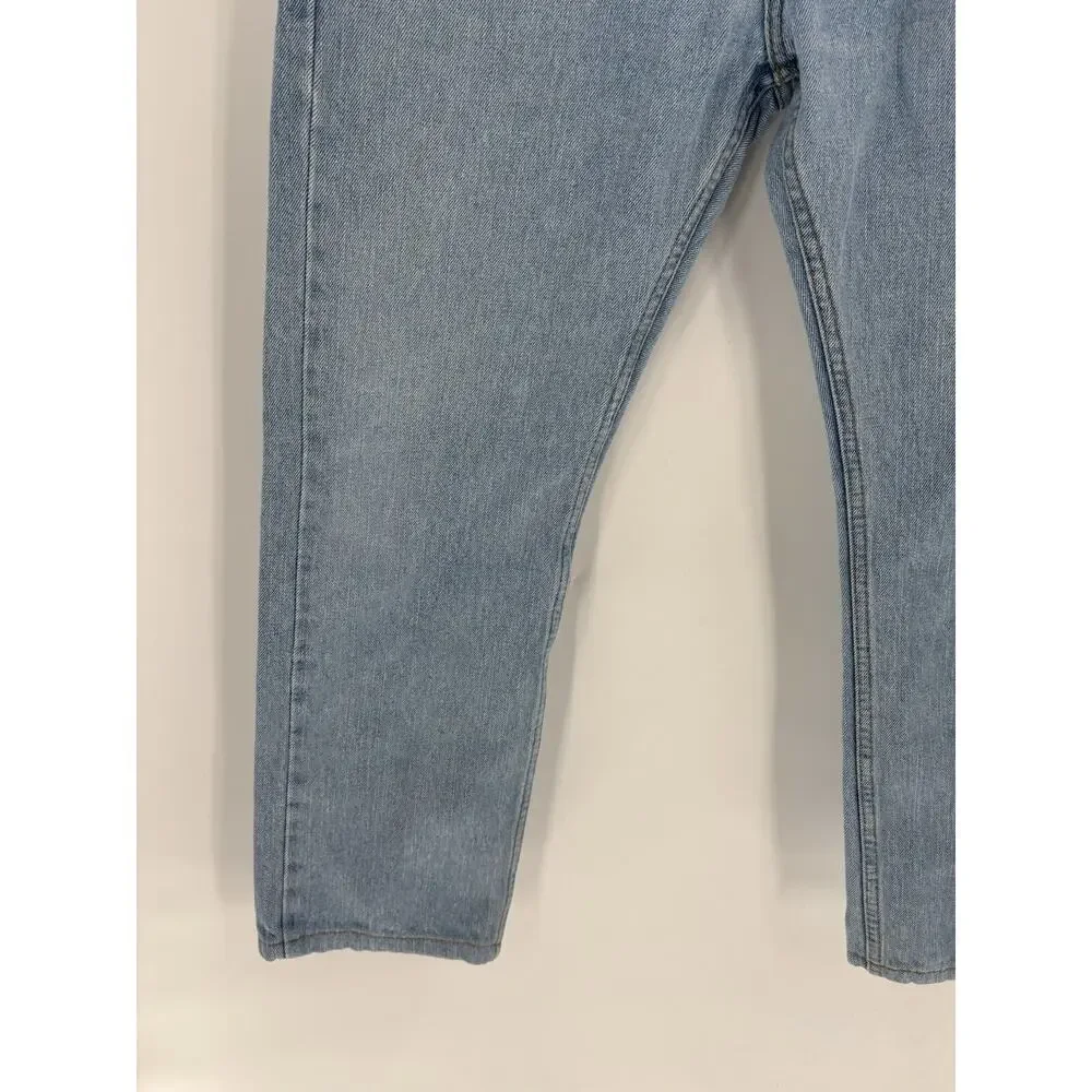 Levi’s Jeans 505 Mens 32x30 Blue Light Wash Denim Straight Leg Logo Patch